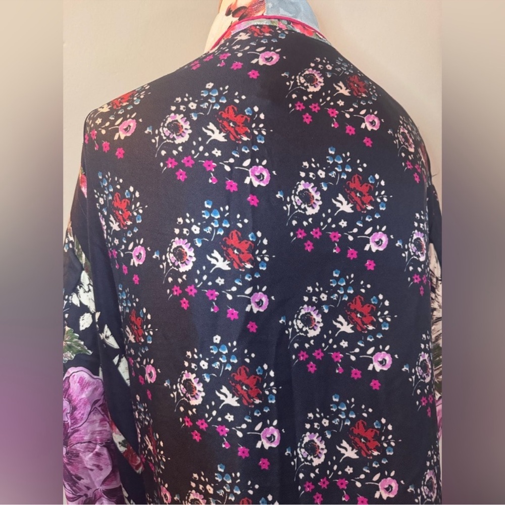 Johnny Was 100% Silk Floral Kimono Robe - EUC - Picture 6 of 15